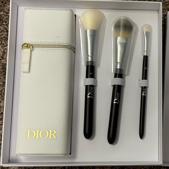 Dior Other - Dior Backstage 3pc Makeup Brush Set with White Case. New/Sealed!